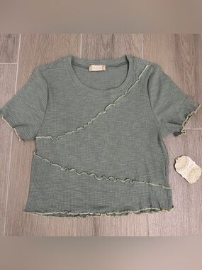 NWT Altar'd State Sage T-Shirt 💚